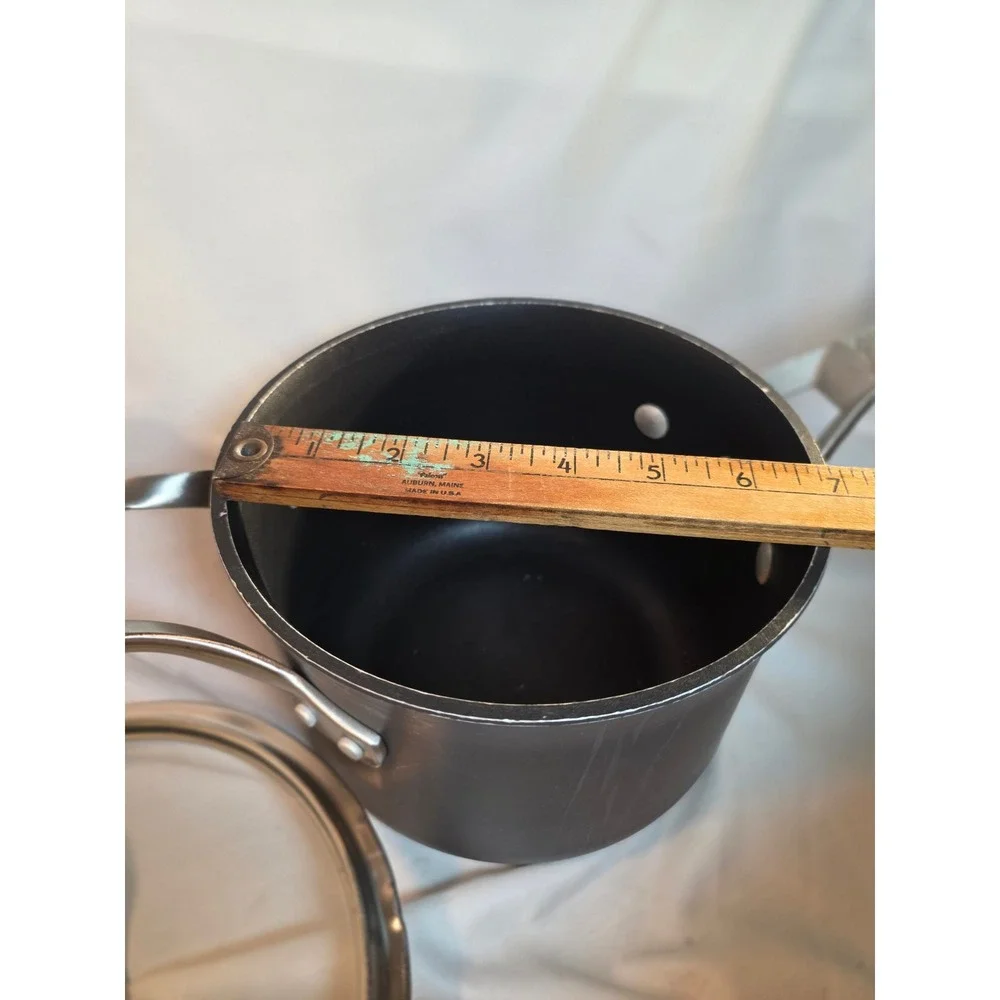 Calphalon Hard Anodized Nonstick Saucepan with Glass Lid Black 1.5 Quart Pot
